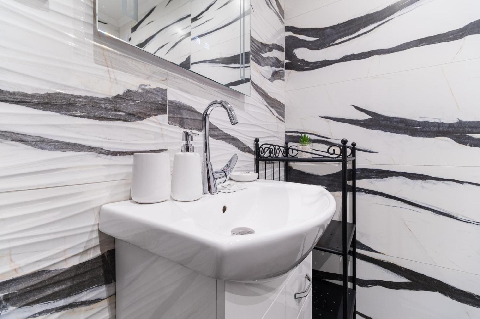 City Center Studio Apartments Пловдив Экстерьер фото